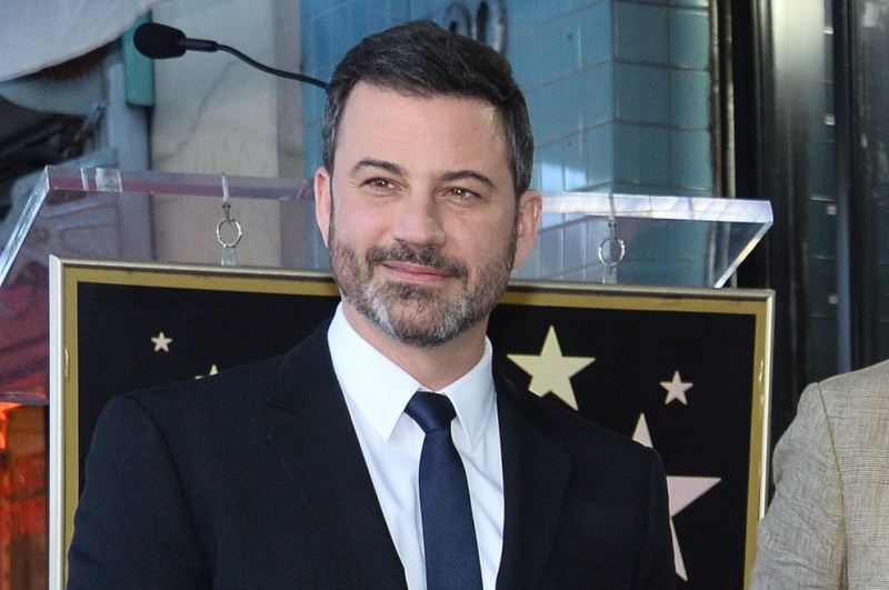 ABC, Jimmy Kimmel의 3년 추가 심야 계약 재확인