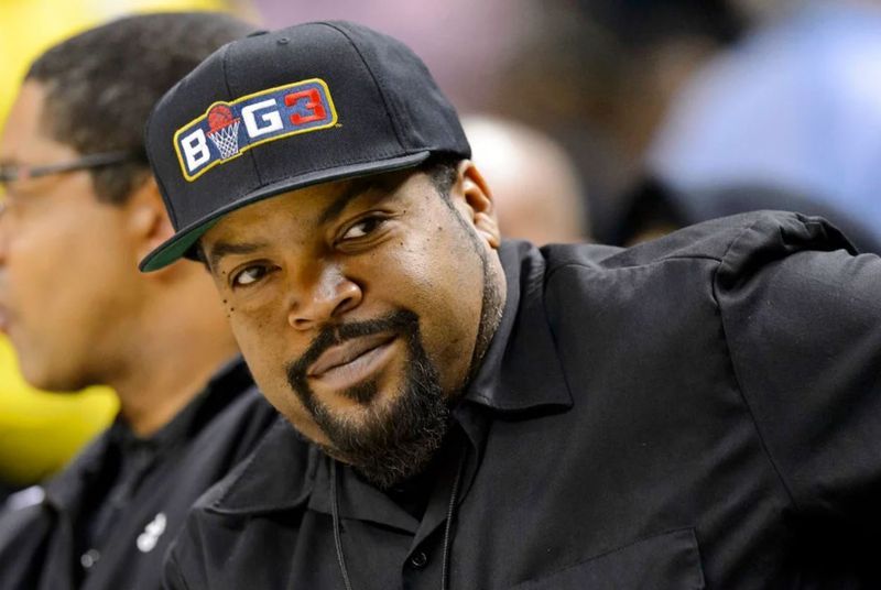 Acteur et rappeur, Ice Cube refusé pour le vaccin COVID-19 et sorti de « Oh Hell No »