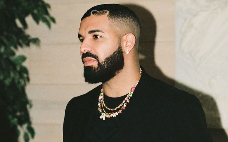 Drake retire les nominations aux Grammy Awards 2022
