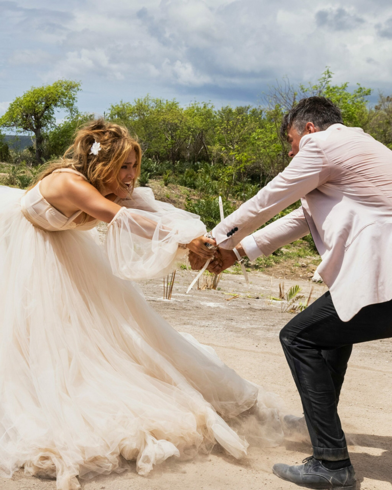 La bande-annonce de 'Shotgun Wedding' présente Jennifer Lopez comme la mariée inhabituelle