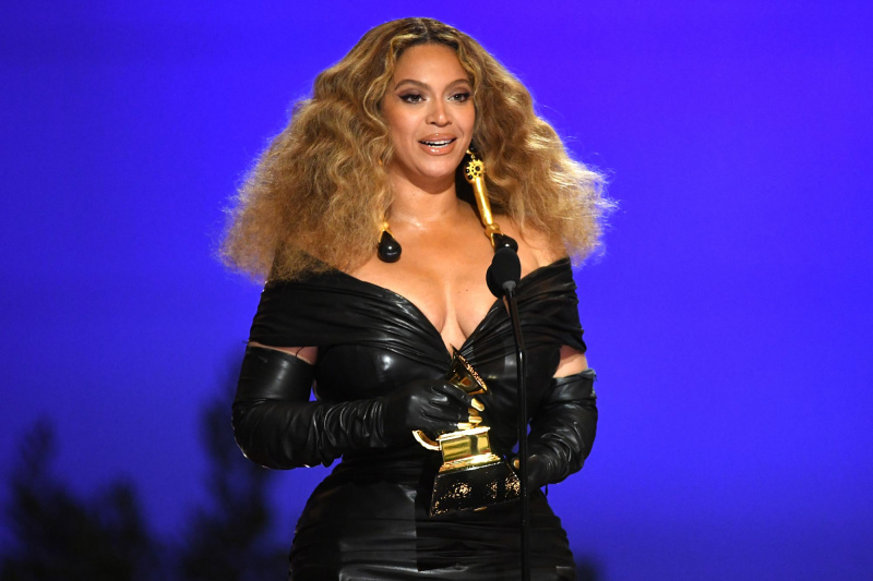 Beyoncé Mengalahkan Suami Jay-Z untuk Menjadi Artis Terbanyak Dicalonkan dalam Sejarah Grammy