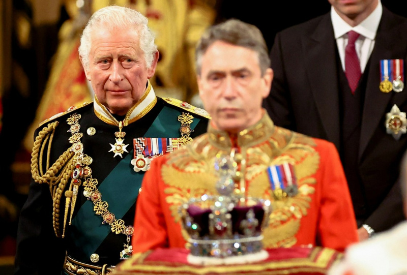 Quand le prince Charles sera-t-il couronné roi ?